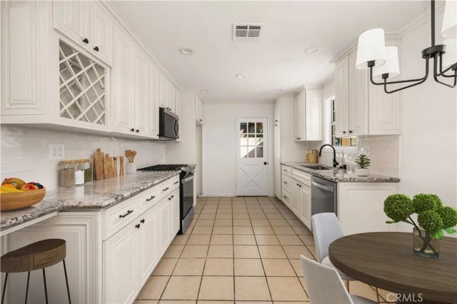 18621 E Petunia Street, Azusa, CA 91702