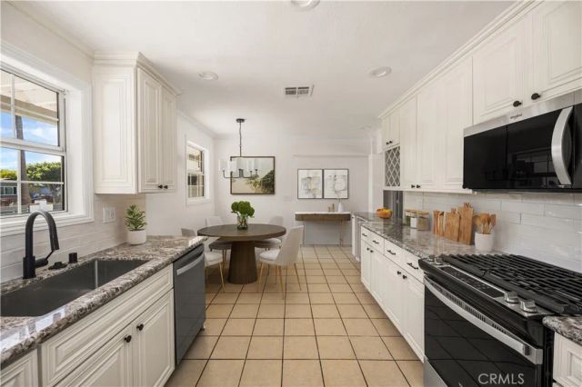 18621 E Petunia Street, Azusa, CA 91702