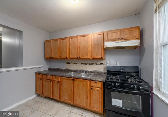 430 S PAYSON ST, Baltimore, MD 21223