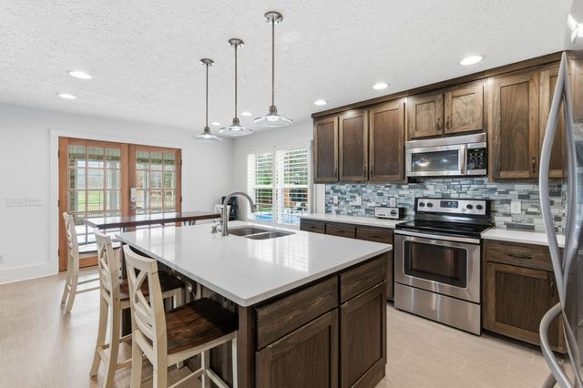 246 Teal Ln, Manchester, TN 37355