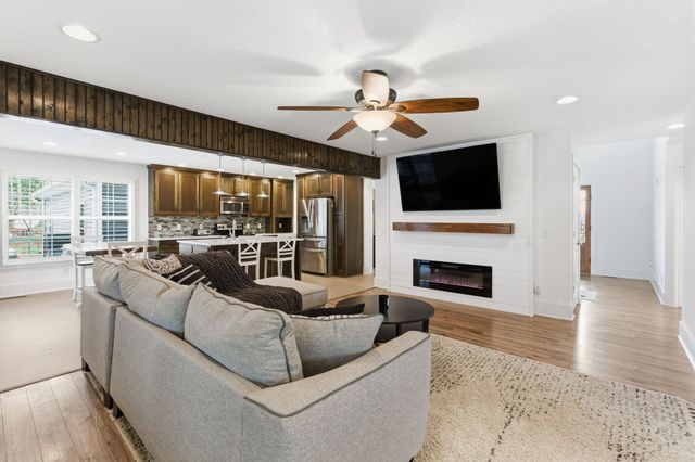 246 Teal Ln, Manchester, TN 37355