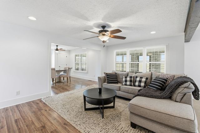 246 Teal Ln, Manchester, TN 37355