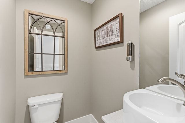 246 Teal Ln, Manchester, TN 37355