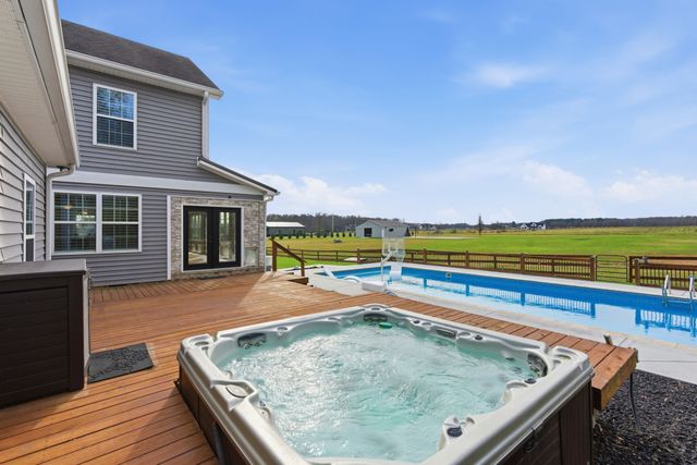 246 Teal Ln, Manchester, TN 37355