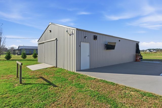 246 Teal Ln, Manchester, TN 37355