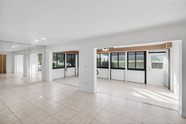 6100 Olivewood Circle, Greenacres, FL 33463