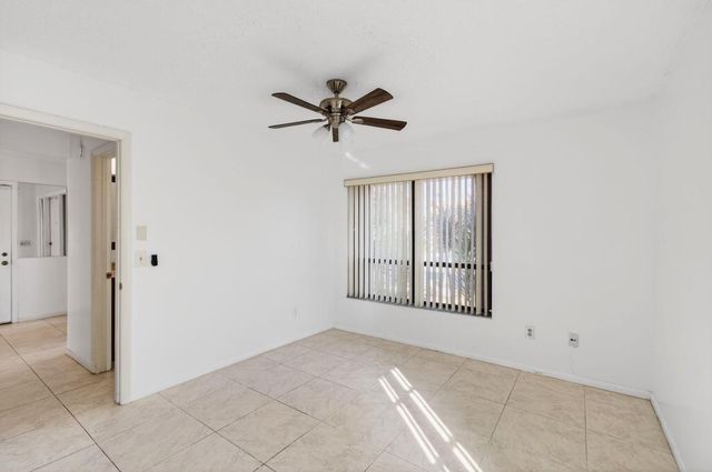 6100 Olivewood Circle, Greenacres, FL 33463