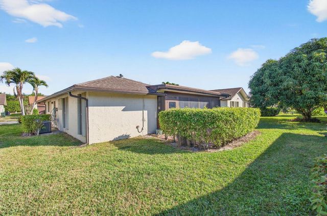 6100 Olivewood Circle, Greenacres, FL 33463