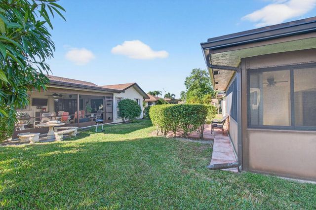 6100 Olivewood Circle, Greenacres, FL 33463