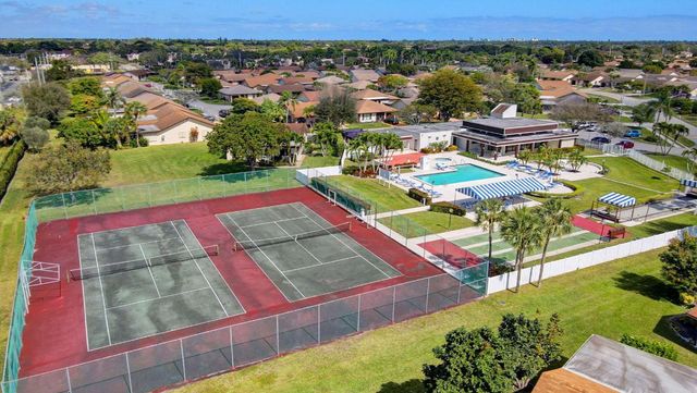 6100 Olivewood Circle, Greenacres, FL 33463