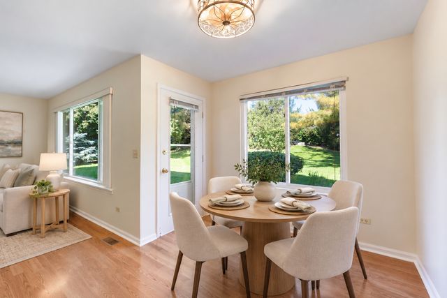 215 Brett Circle A, Wauconda, IL 60084