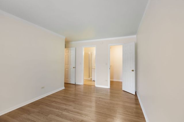 215 Brett Circle A, Wauconda, IL 60084