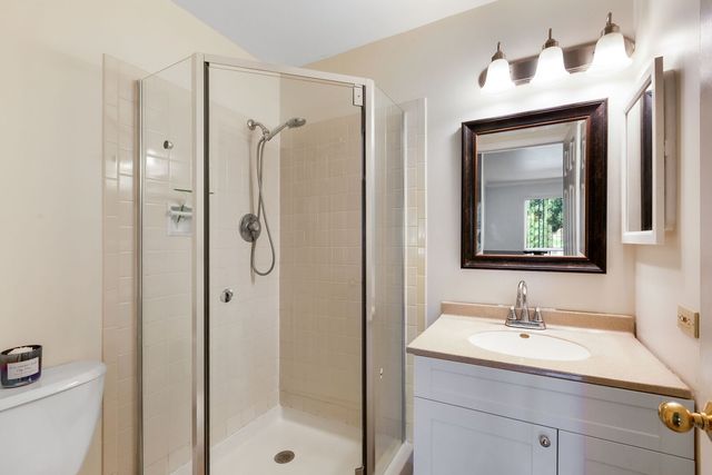 215 Brett Circle A, Wauconda, IL 60084