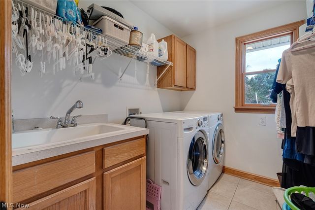 2037 Bishop Woods Court, Poland, OH 44514