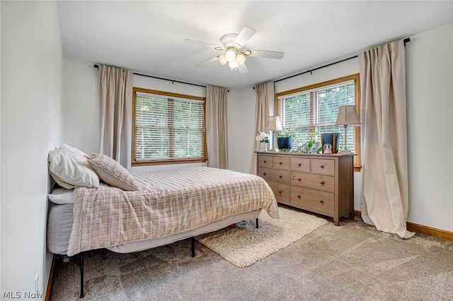 2037 Bishop Woods Court, Poland, OH 44514