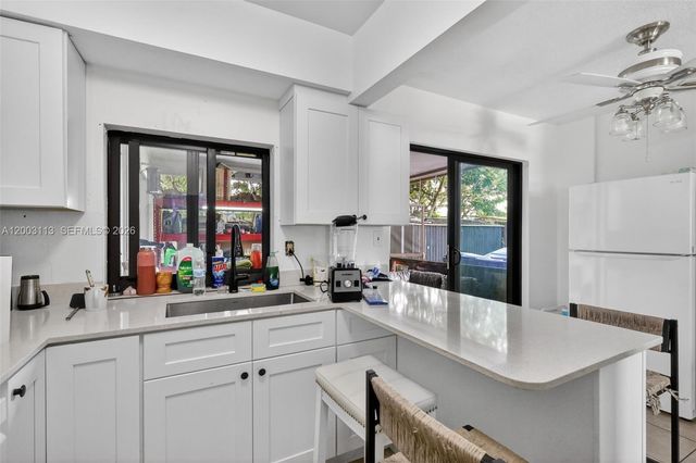 5814 Cleveland St, Hollywood, FL 33021