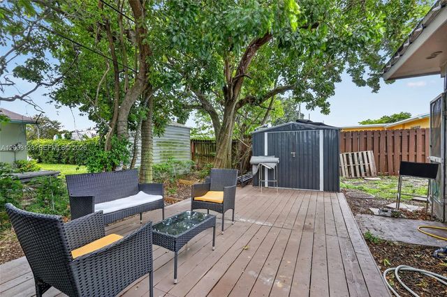 5814 Cleveland St, Hollywood, FL 33021