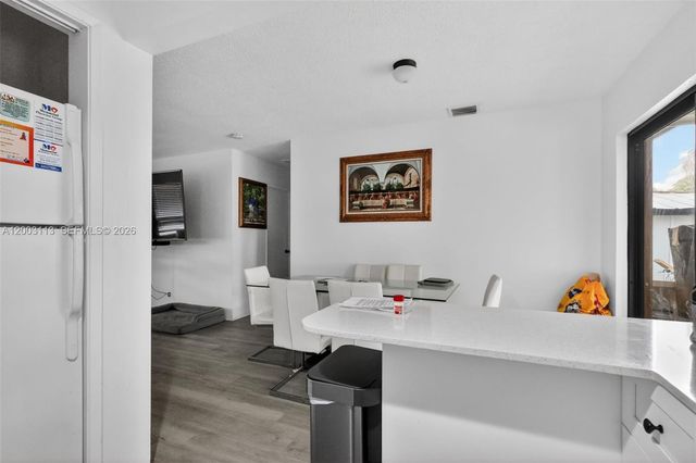 5814 Cleveland St, Hollywood, FL 33021