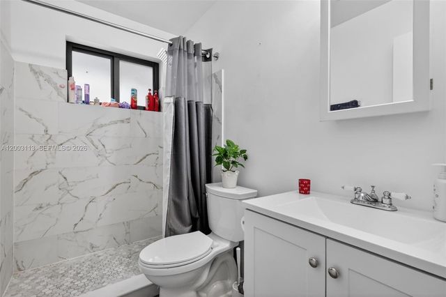 5814 Cleveland St, Hollywood, FL 33021