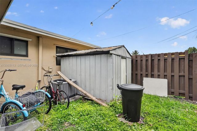 5814 Cleveland St, Hollywood, FL 33021