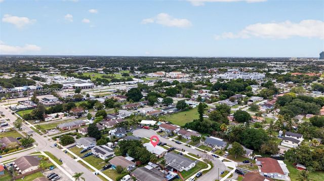 5814 Cleveland St, Hollywood, FL 33021