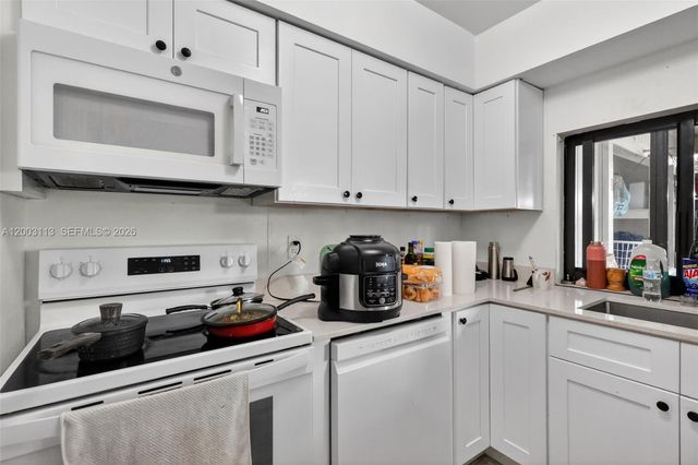 5814 Cleveland St, Hollywood, FL 33021