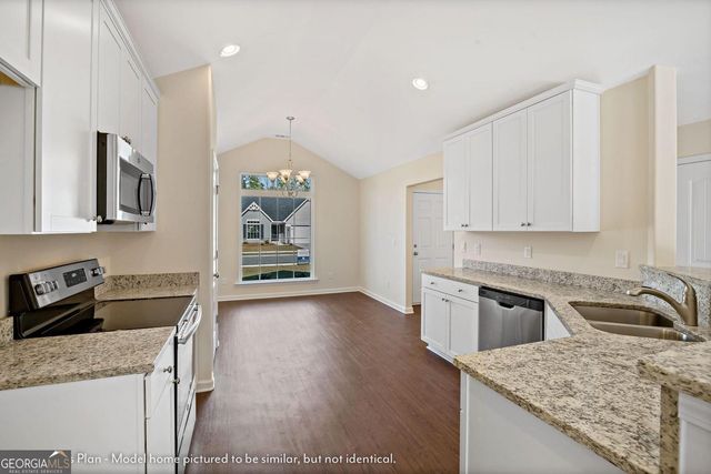 214 Daniel Trent Way, Kingsland, GA 31548