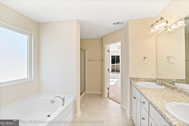 214 Daniel Trent Way, Kingsland, GA 31548