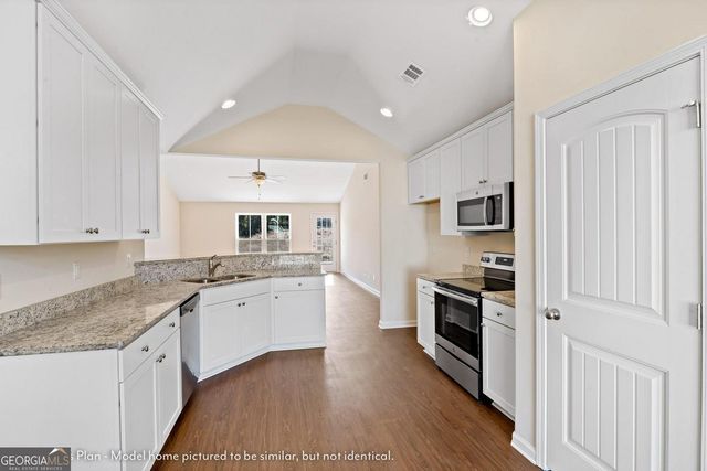 214 Daniel Trent Way, Kingsland, GA 31548