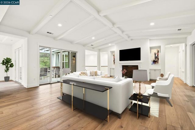 100 Tobiano Court, Danville, CA 94506