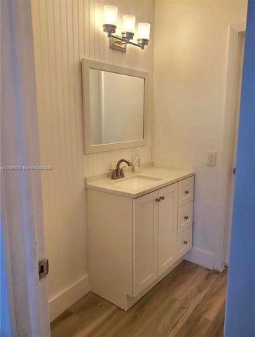 3181 SW 13th St 108, Miami, FL 33145