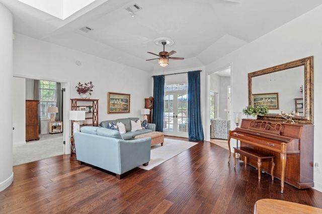 4546 Nancy Ward Lane, Niceville, FL 32578