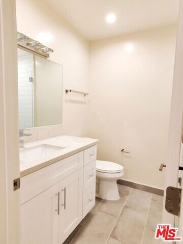 1117 S Bedford Street 102, Los Angeles, CA 90035