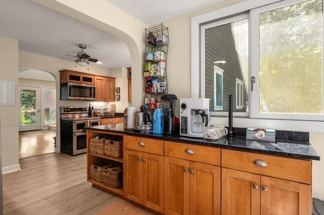 367 Linebrook Rd, Ipswich, MA 01938