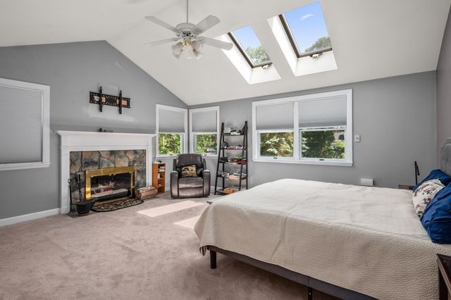 367 Linebrook Rd, Ipswich, MA 01938