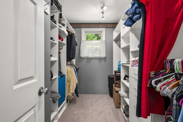 367 Linebrook Rd, Ipswich, MA 01938