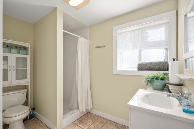 367 Linebrook Rd, Ipswich, MA 01938