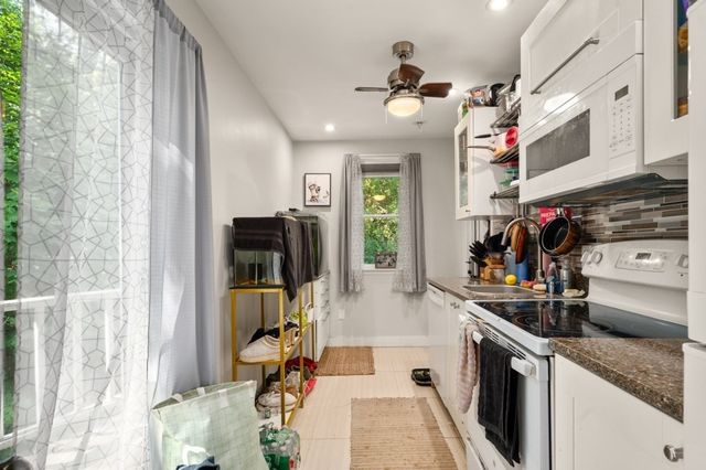 367 Linebrook Rd, Ipswich, MA 01938