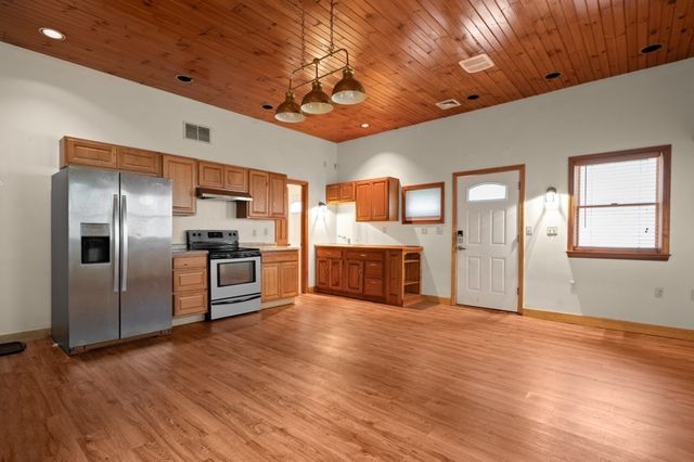 367 Linebrook Rd, Ipswich, MA 01938