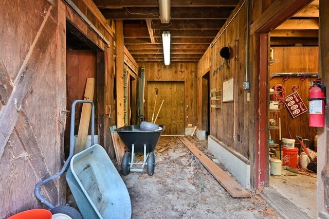 367 Linebrook Rd, Ipswich, MA 01938