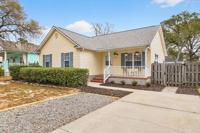 124 NE 34th Street, Oak Island, NC 28465