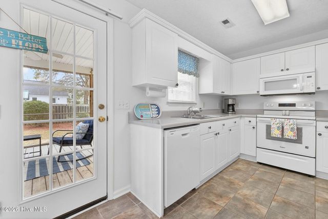 124 NE 34th Street, Oak Island, NC 28465