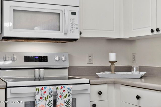 124 NE 34th Street, Oak Island, NC 28465