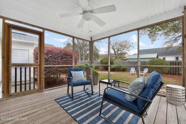 124 NE 34th Street, Oak Island, NC 28465