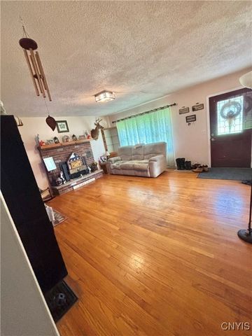 6939 State Route 90 North, Aurelius, NY 13034