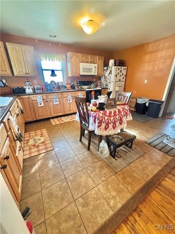 6939 State Route 90 North, Aurelius, NY 13034