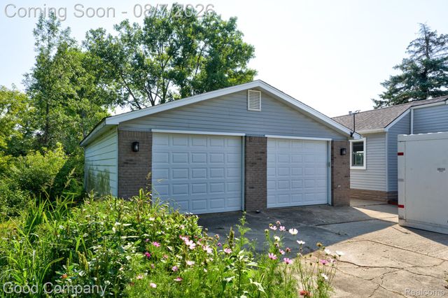 62060 Indian Trail, Ray Township, MI 48096