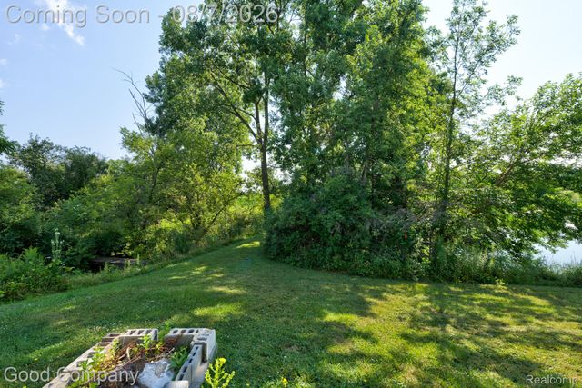 62060 Indian Trail, Ray Township, MI 48096
