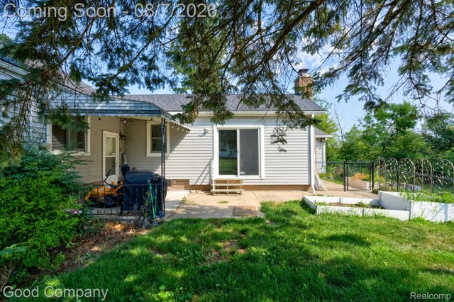 62060 Indian Trail, Ray Township, MI 48096