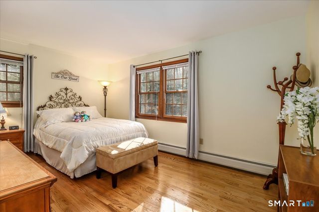 11 Willow Road, New Milford, CT 06776